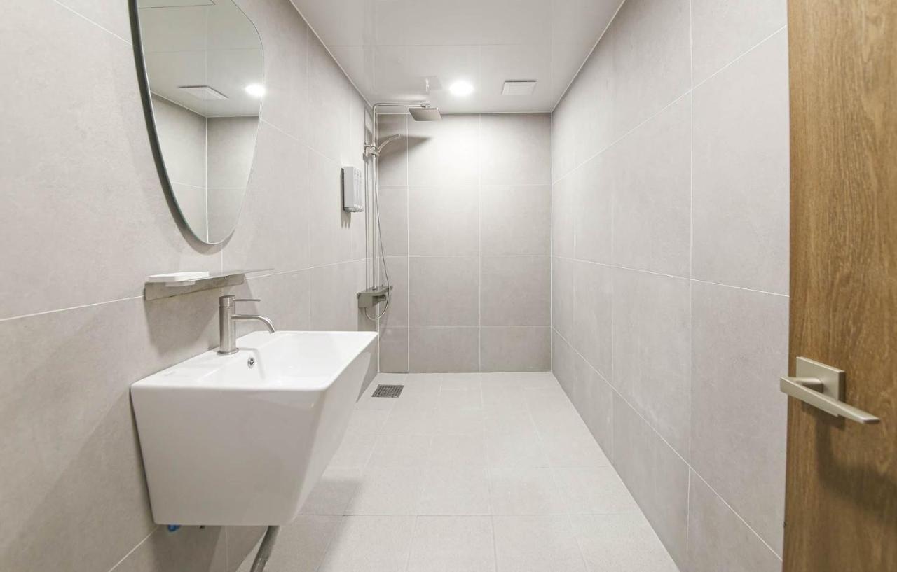 Brown Dot Hotel Sinan Gwangju Metropolitan City Екстериор снимка