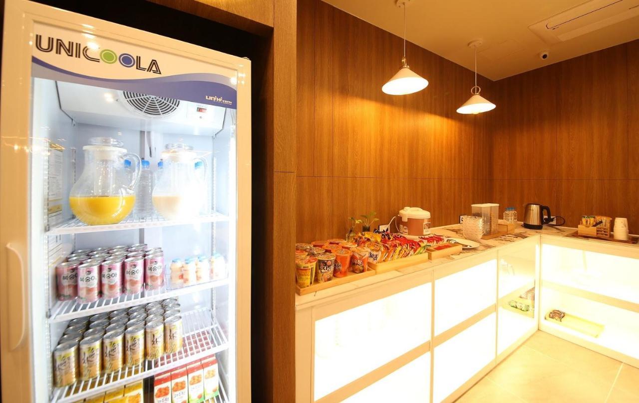 Brown Dot Hotel Sinan Gwangju Metropolitan City Екстериор снимка