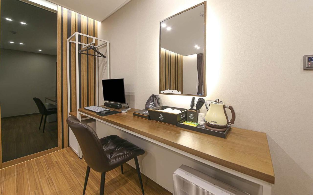 Brown Dot Hotel Sinan Gwangju Metropolitan City Екстериор снимка
