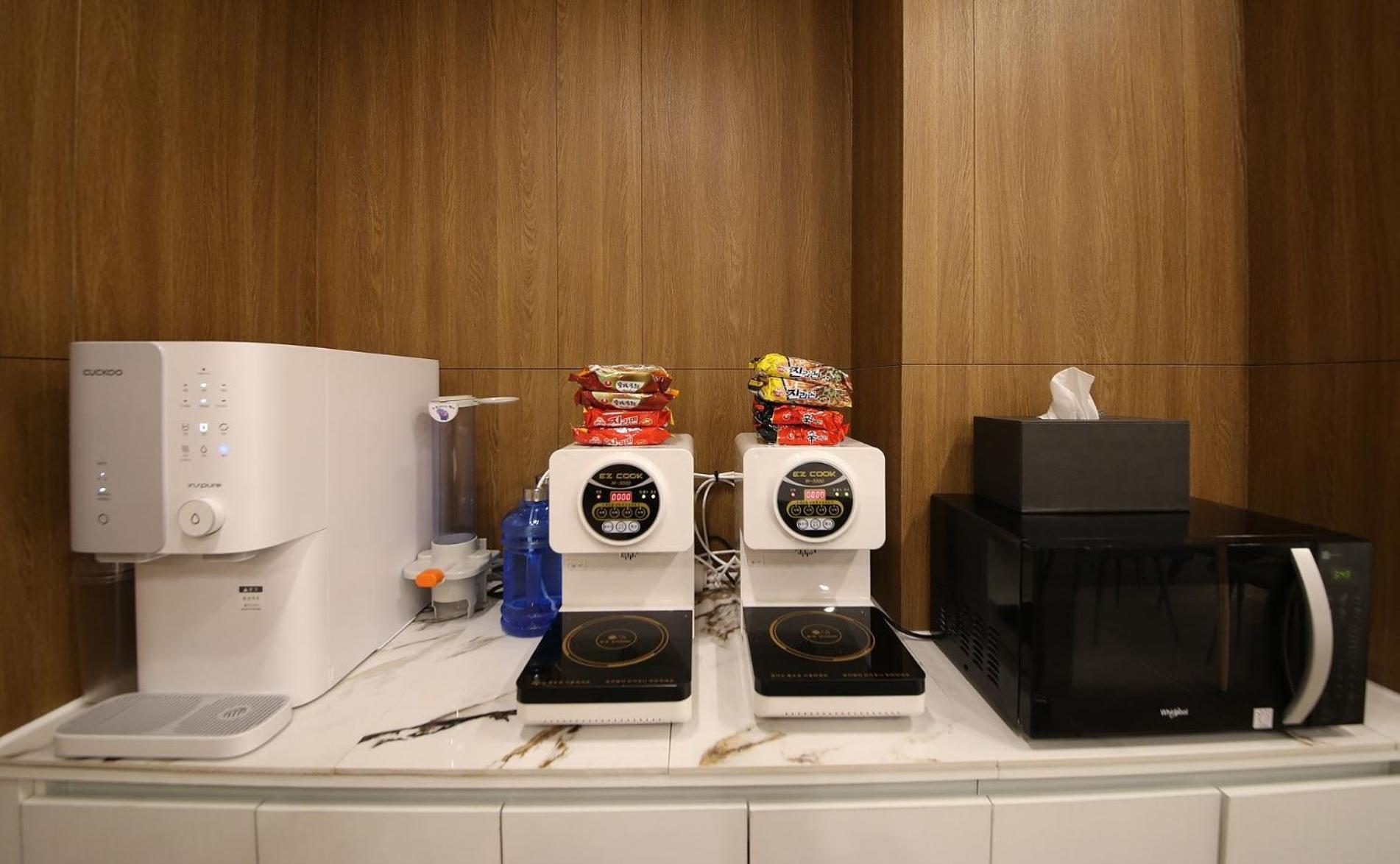 Brown Dot Hotel Sinan Gwangju Metropolitan City Екстериор снимка